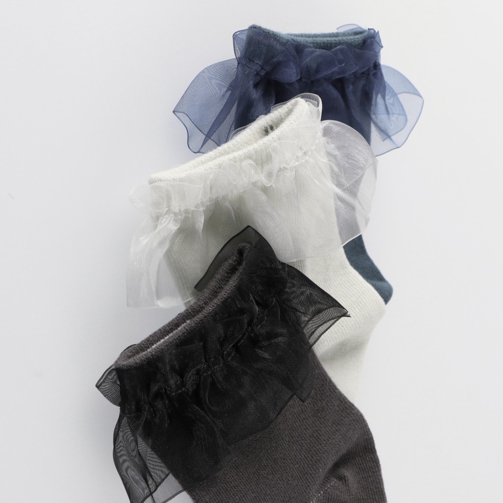 チャコールグレー