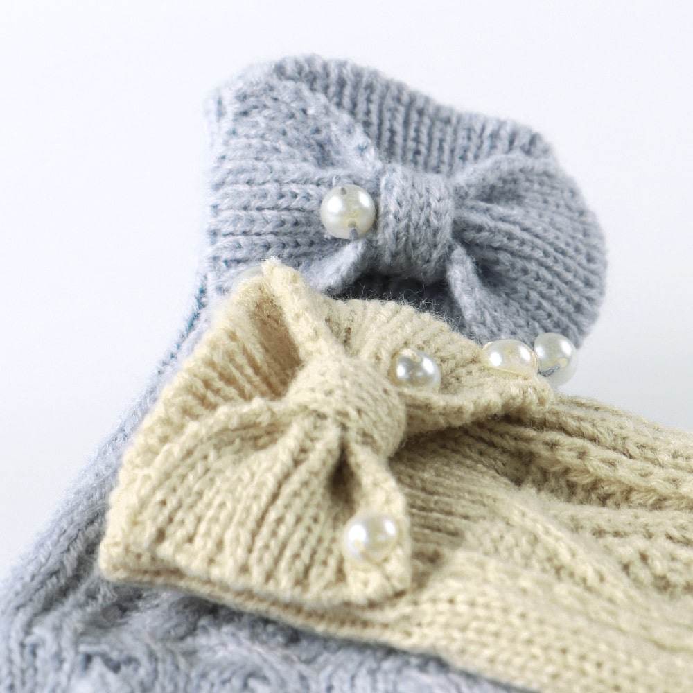 ライトベージュ