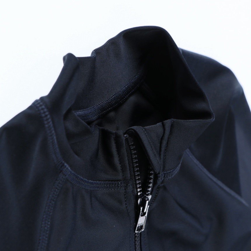 ネイビーブルー