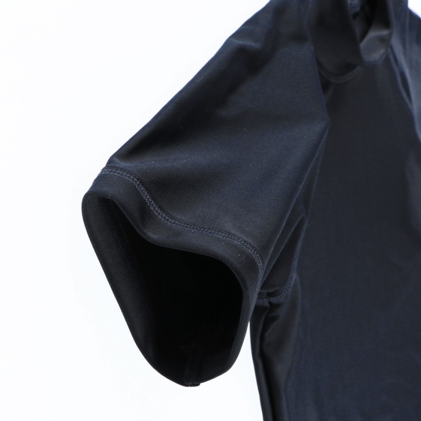 ネイビーブルー