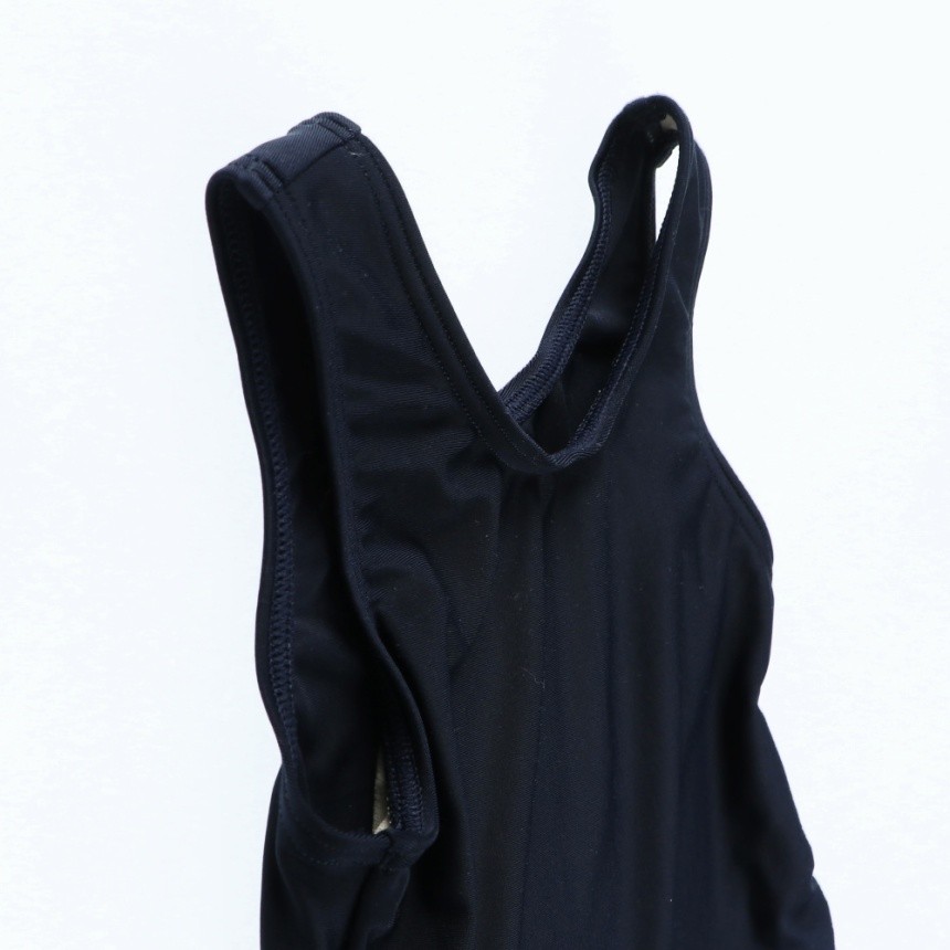 ネイビーブルー