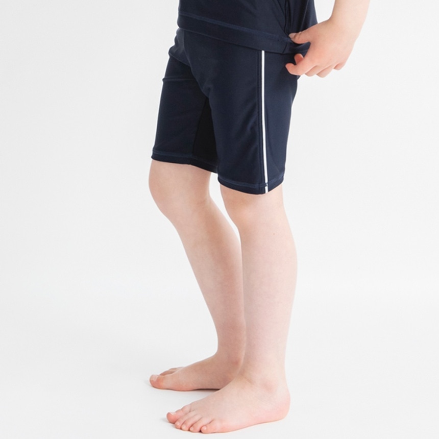 ネイビーブルー