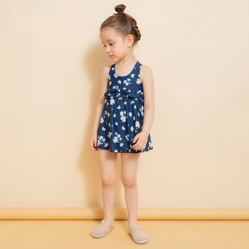 ネイビーブルー