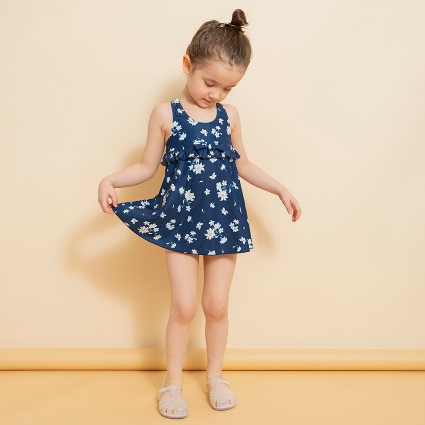 ネイビーブルー