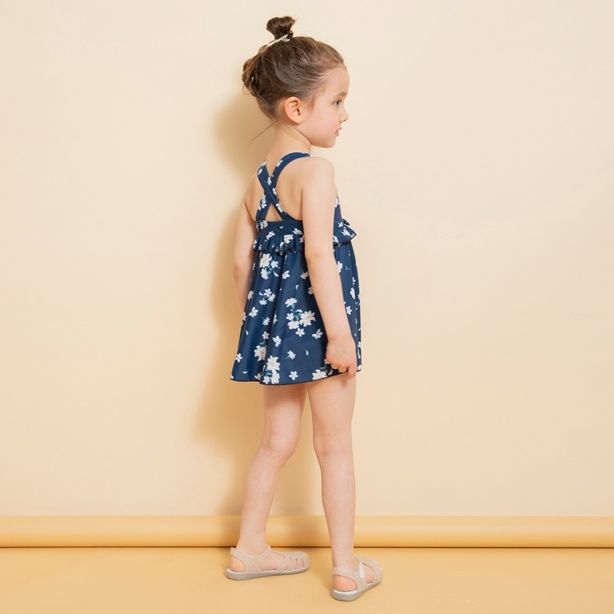 ネイビーブルー