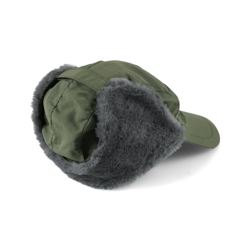 カーキグリーン