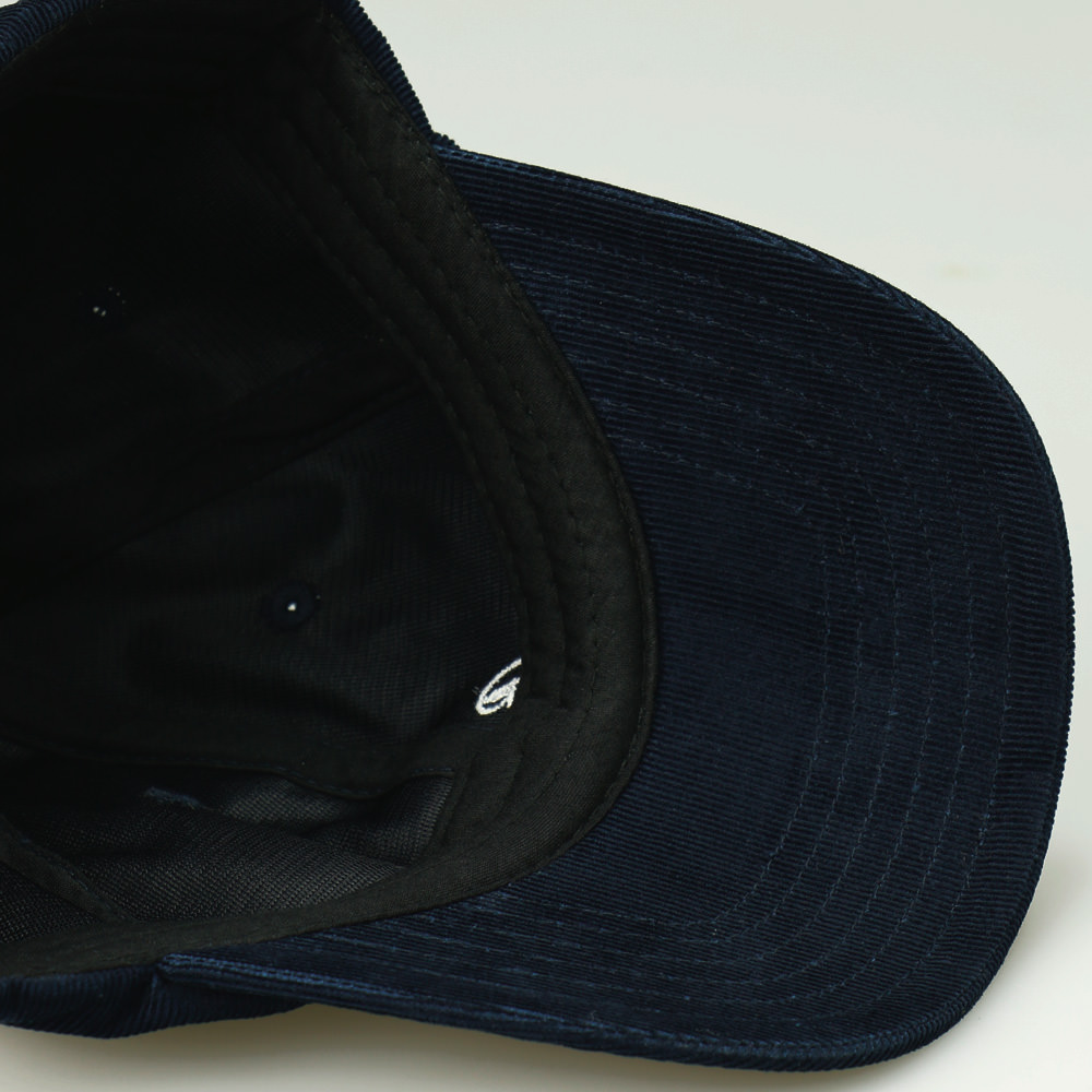 ネイビーブルー