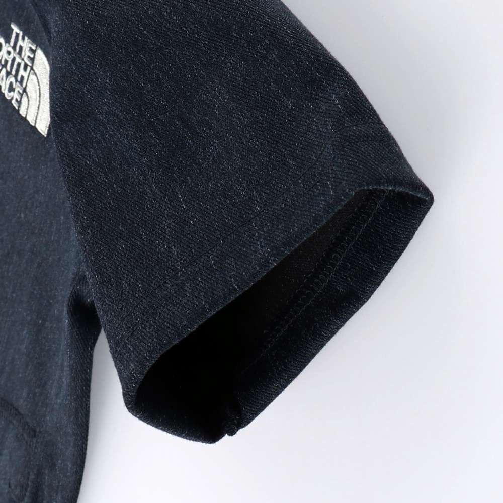 ネイビーブルー