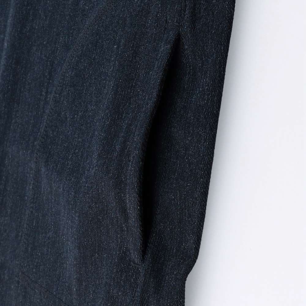 ネイビーブルー