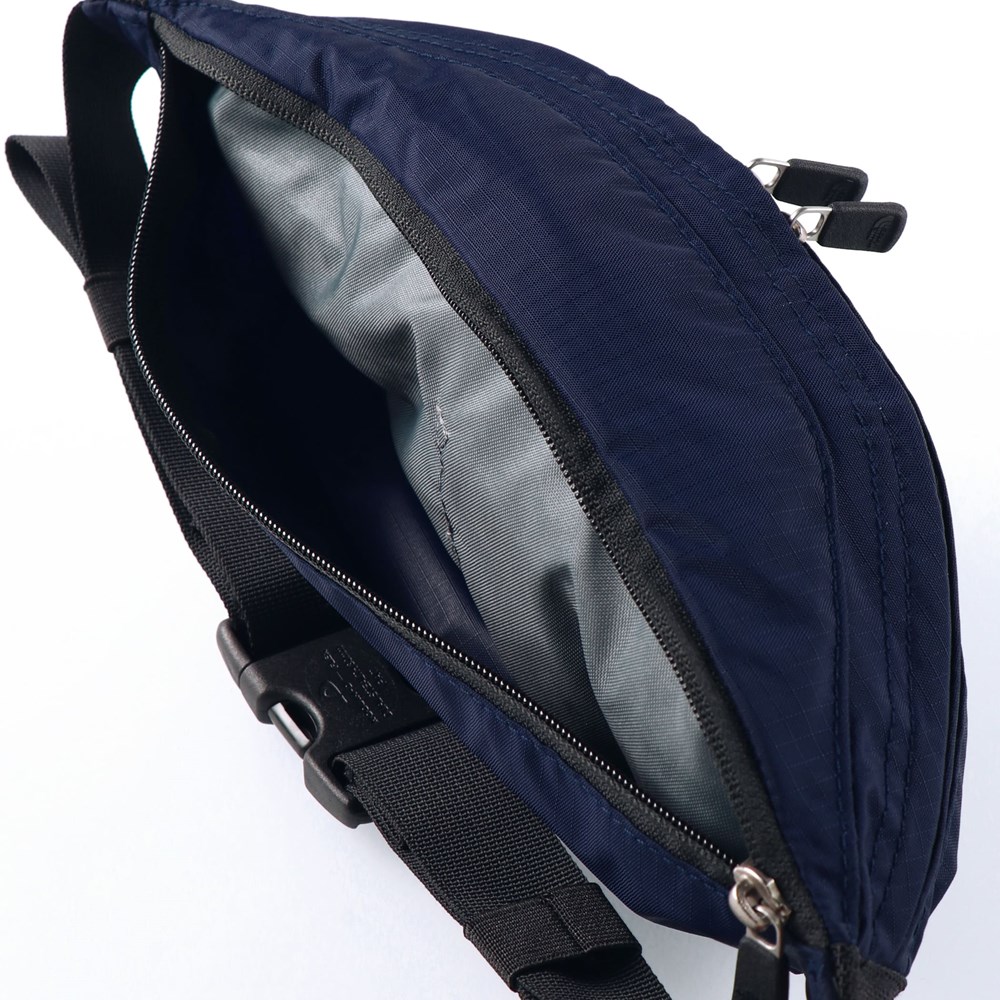 ネイビーブルー