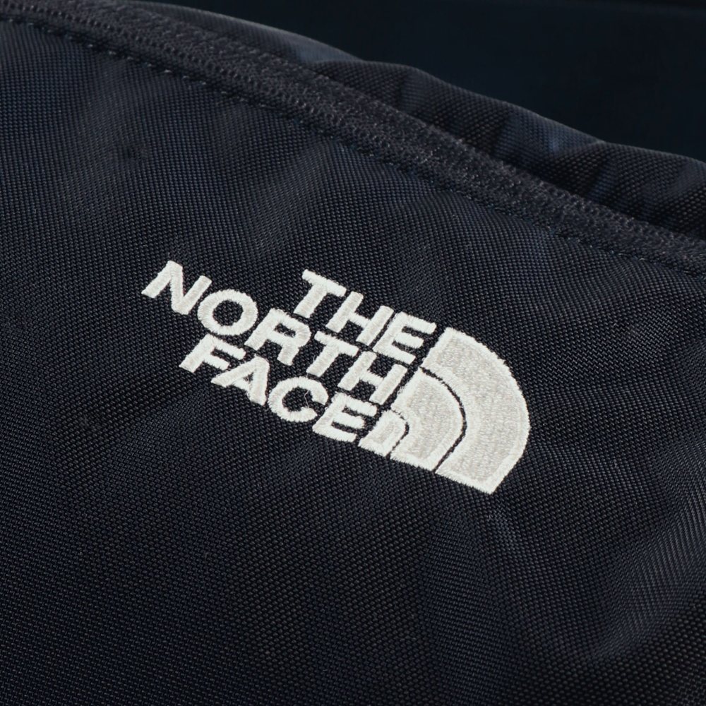 ネイビーブルー