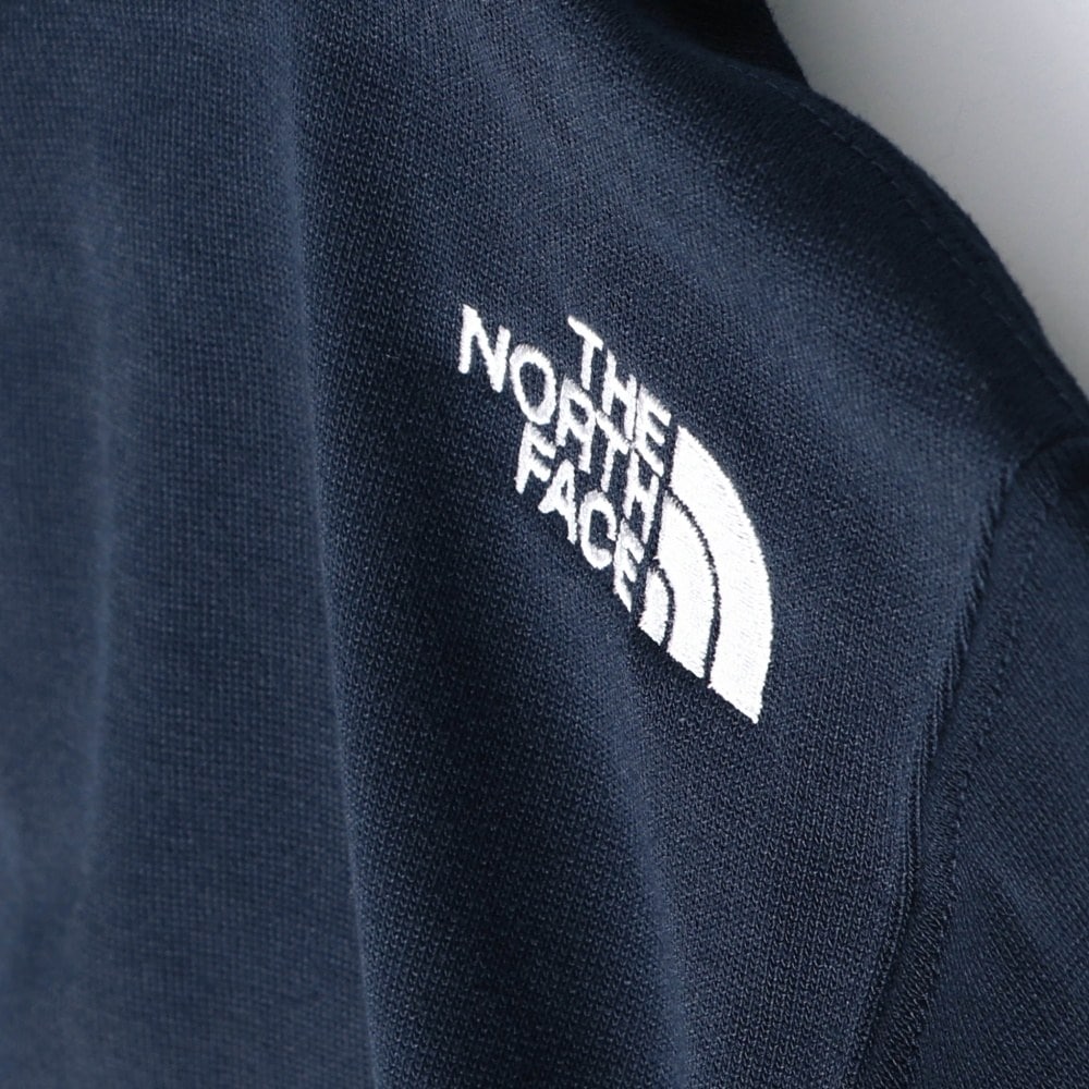 ネイビーブルー