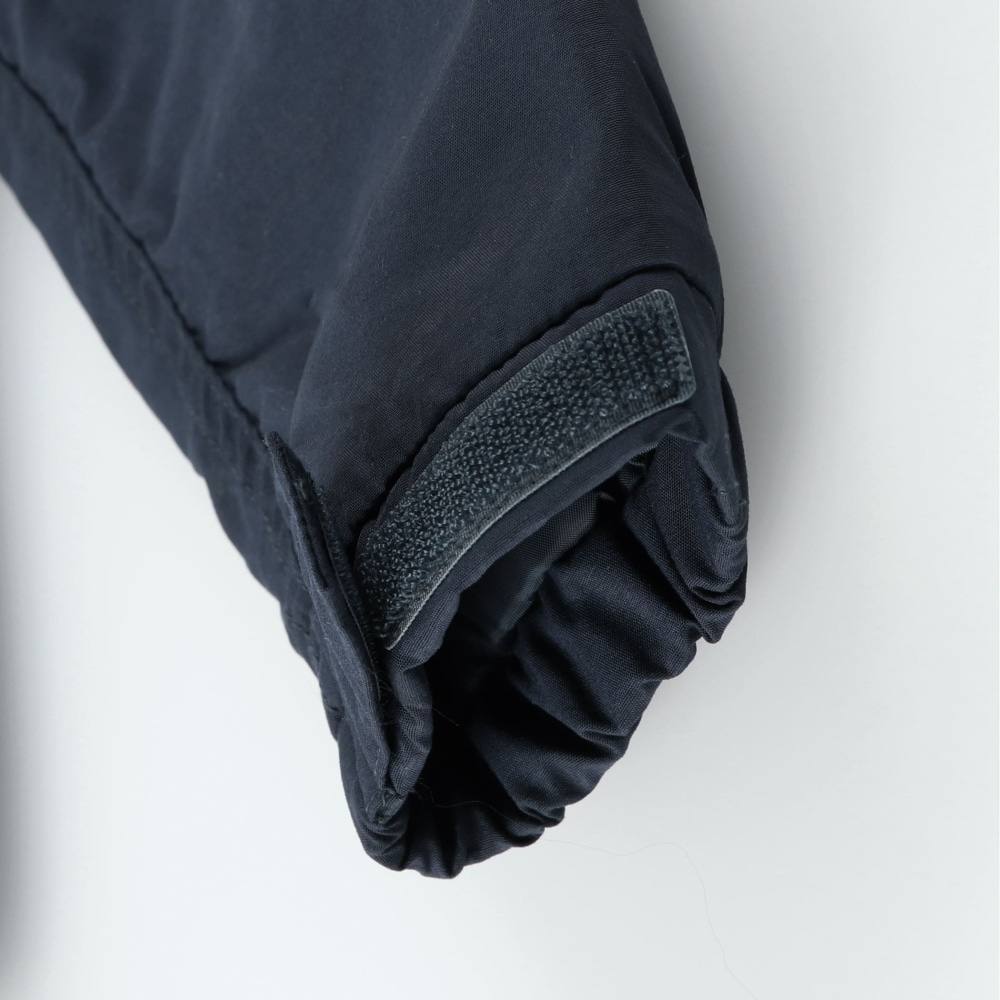 ネイビーブルー