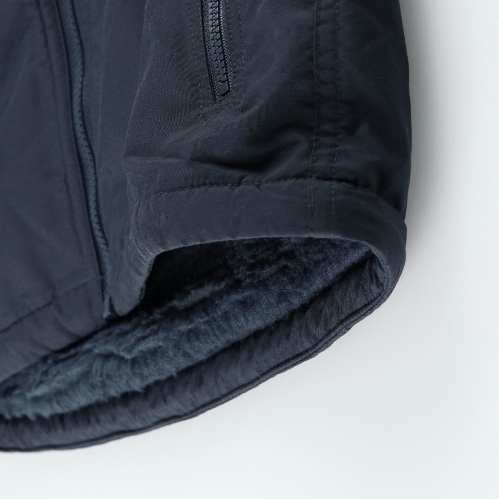 ネイビーブルー