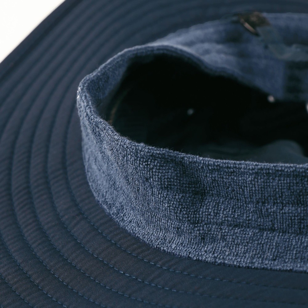 ネイビーブルー