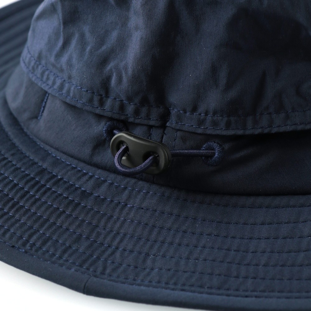 ネイビーブルー