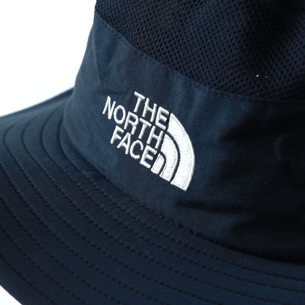 ネイビーブルー