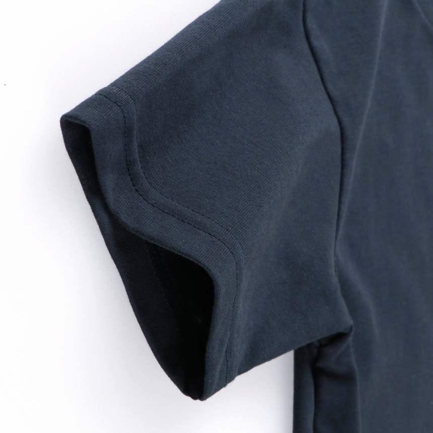 ネイビーブルー