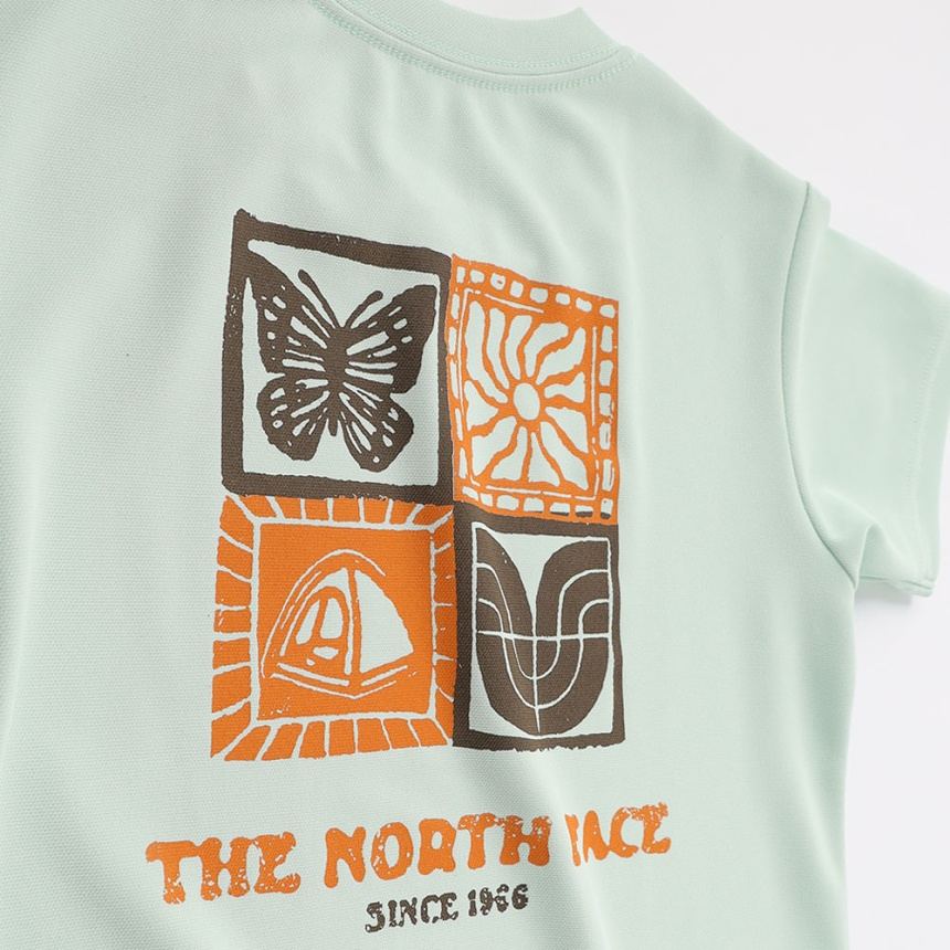 ライトグリーン