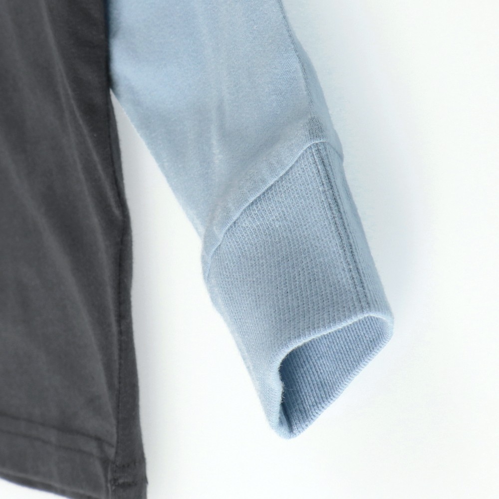 93:チャコールグレー