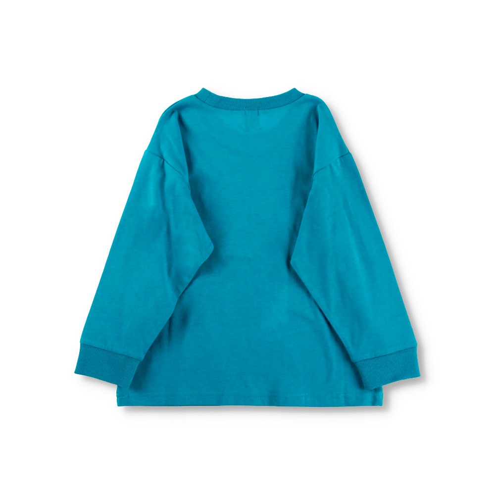 エメラルドグリーン