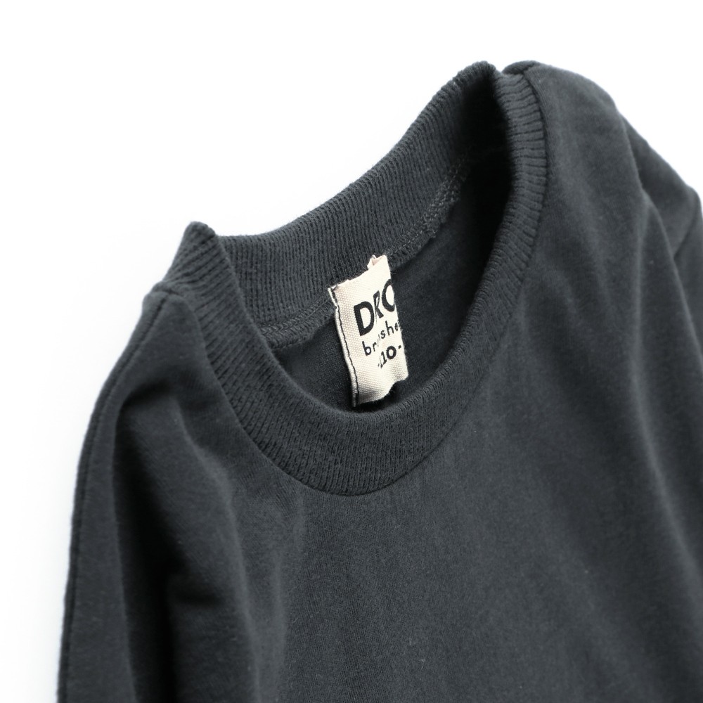 チャコールグレー