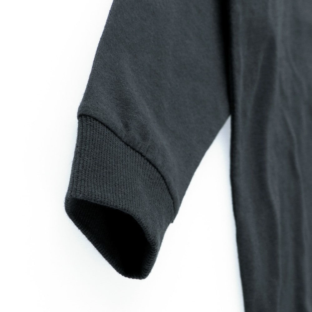 92:チャコールグレー