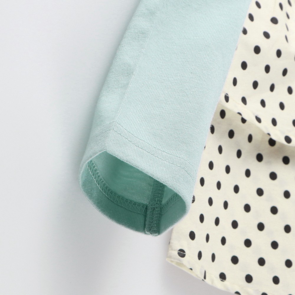 ライトグリーン