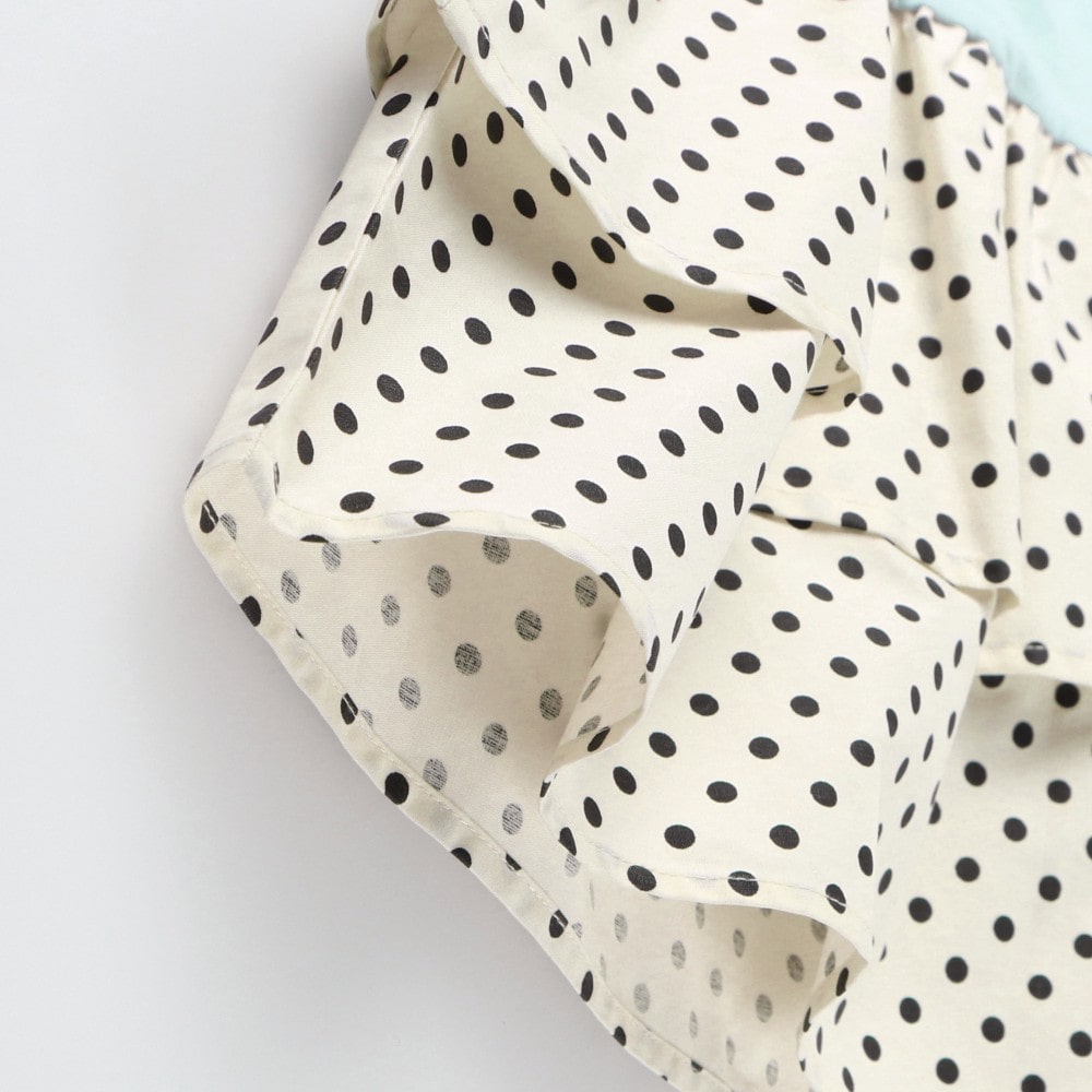 ライトグリーン