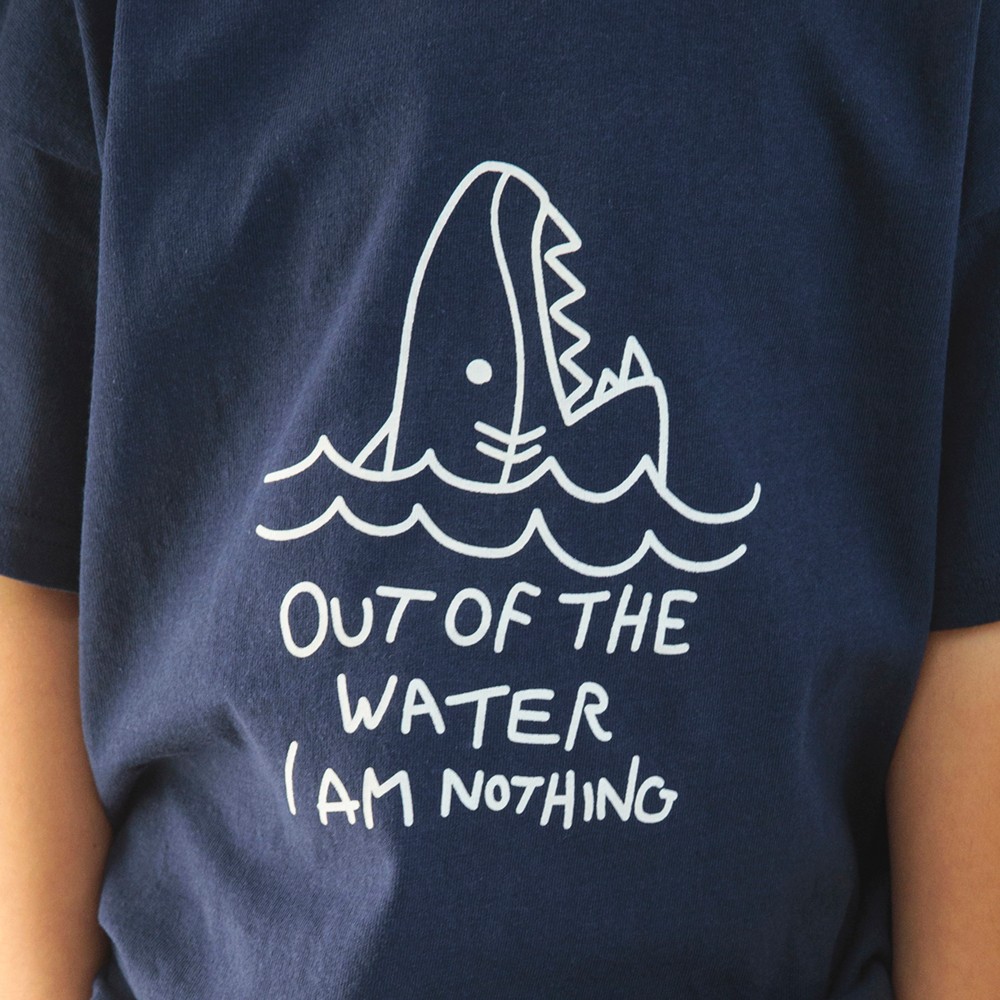 ネイビーブルー