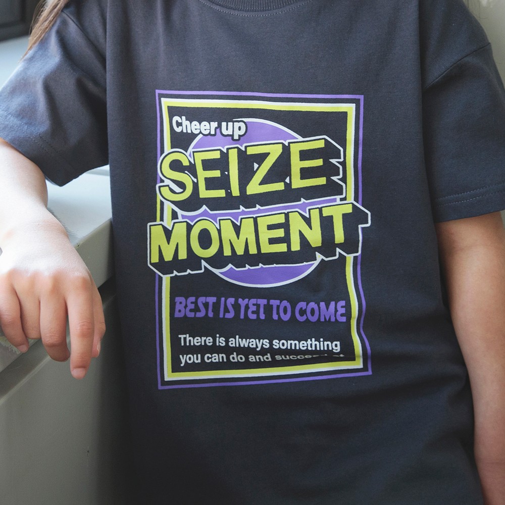 92:チャコールグレー