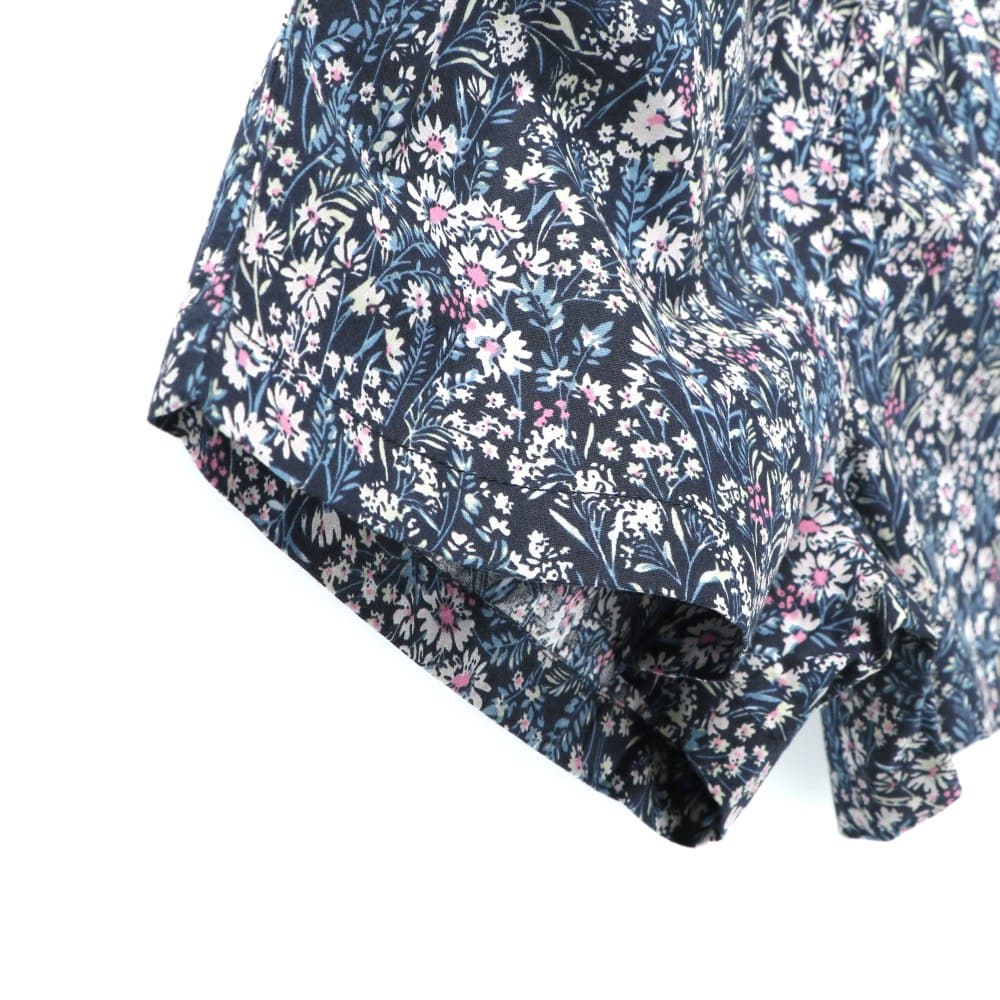 ネイビーブルー