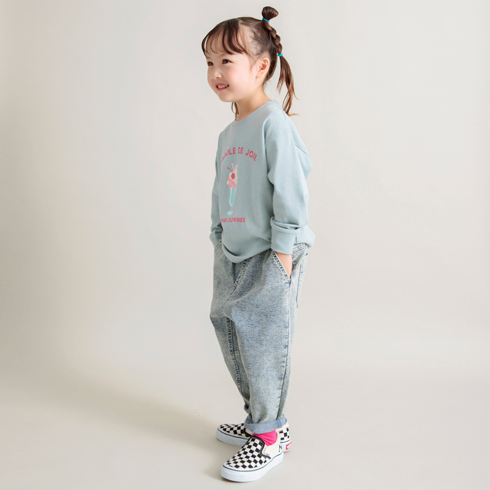 ライトグリーン