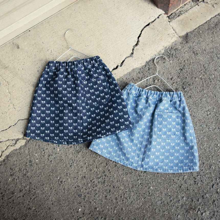 ネイビーブルー