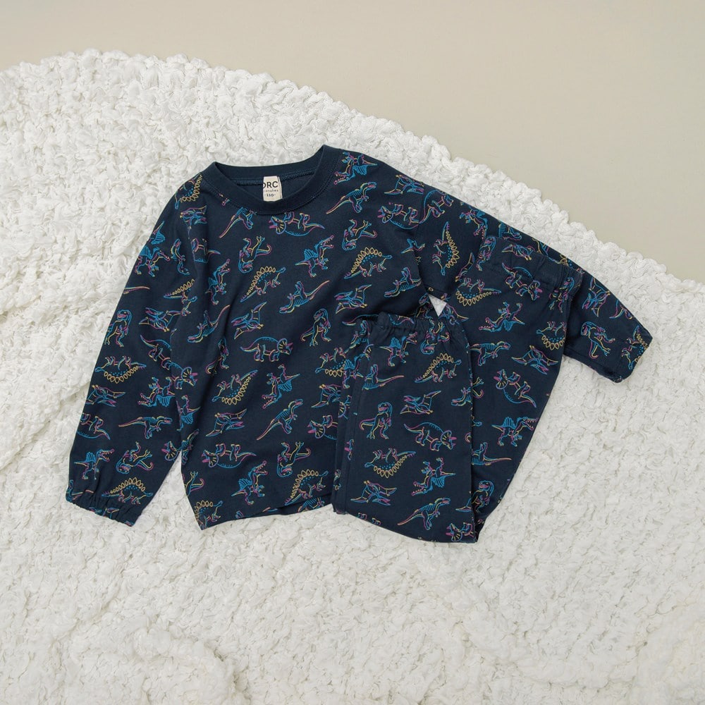 ネイビーブルー