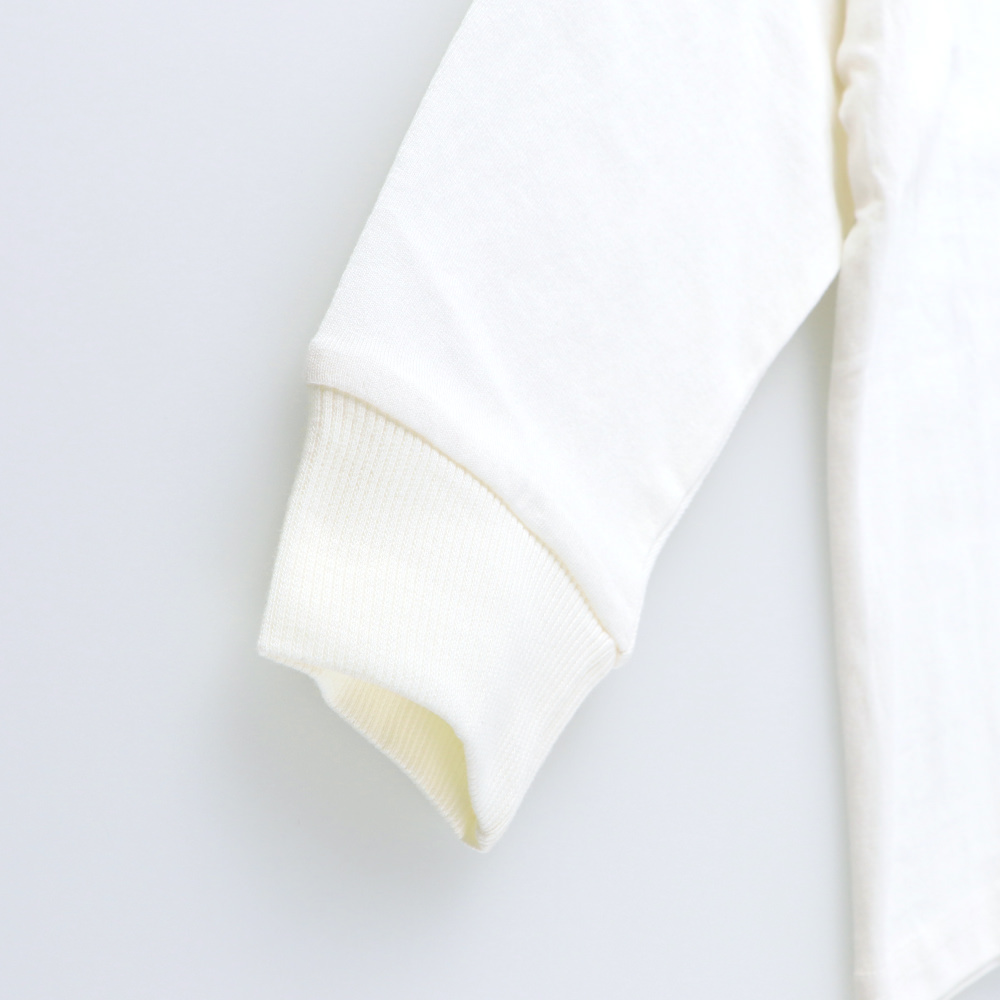 03:バックロゴ_オフホワイト