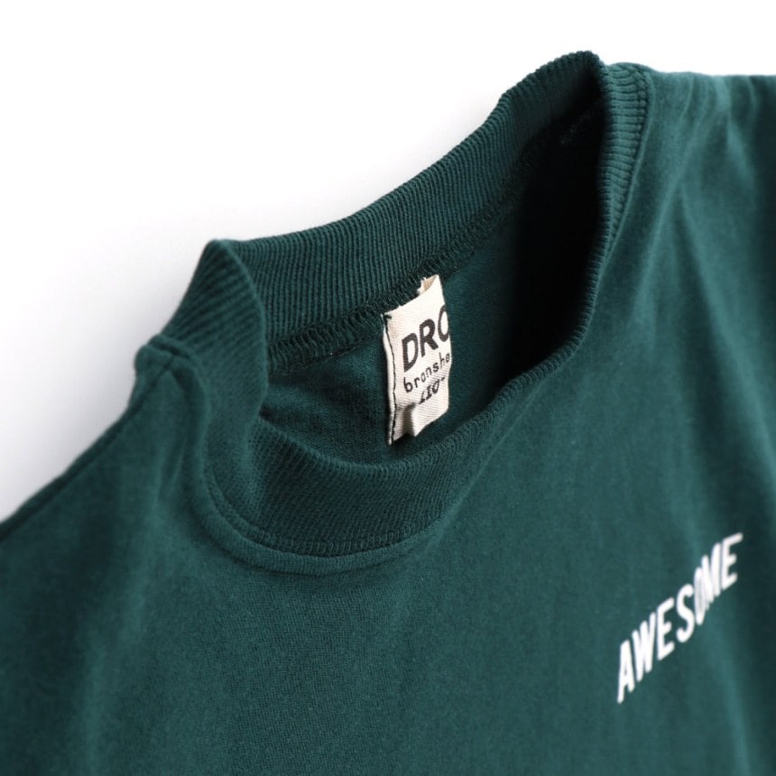 ダークグリーン