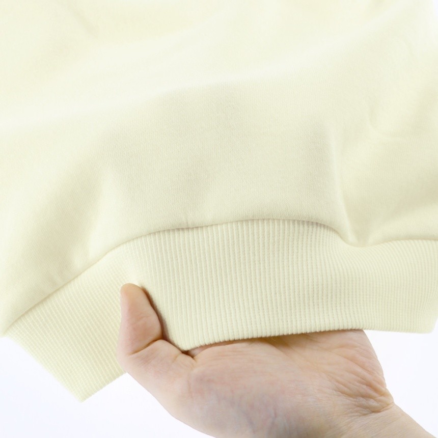 91_アイボリー_袖ロゴ