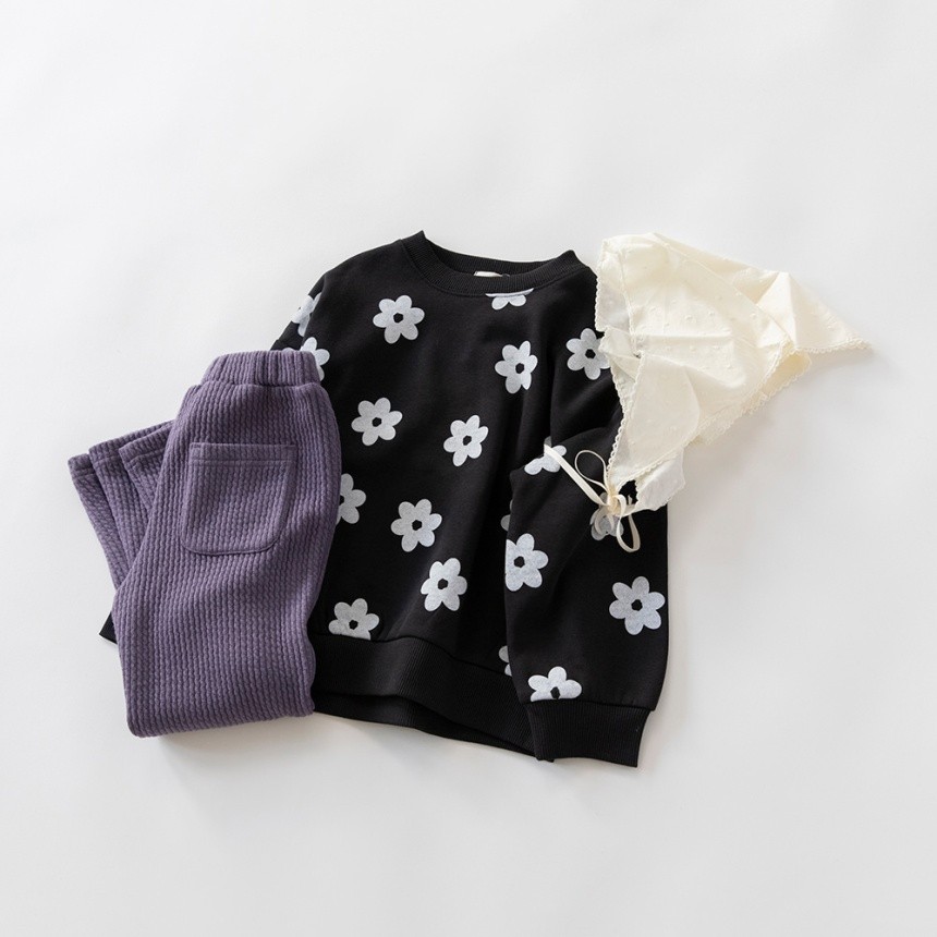 95_クロ_フラワー総柄