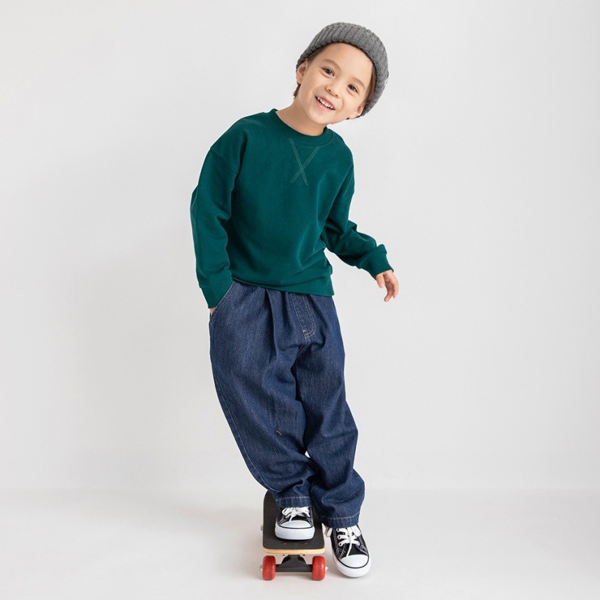 ダークグリーン