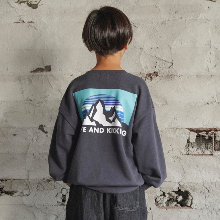 78_チャコールグレー