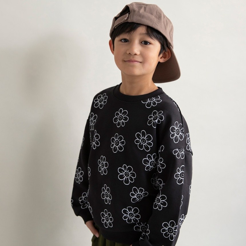 93_黒_スマイル総柄