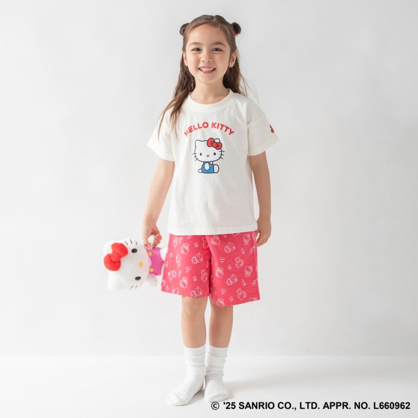 32：ハローキティ