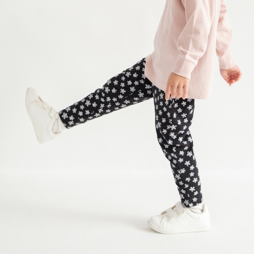 94_黒_こばな総柄