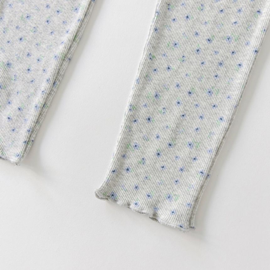 92:グレー_小花柄