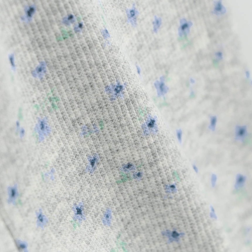 92:グレー_小花柄