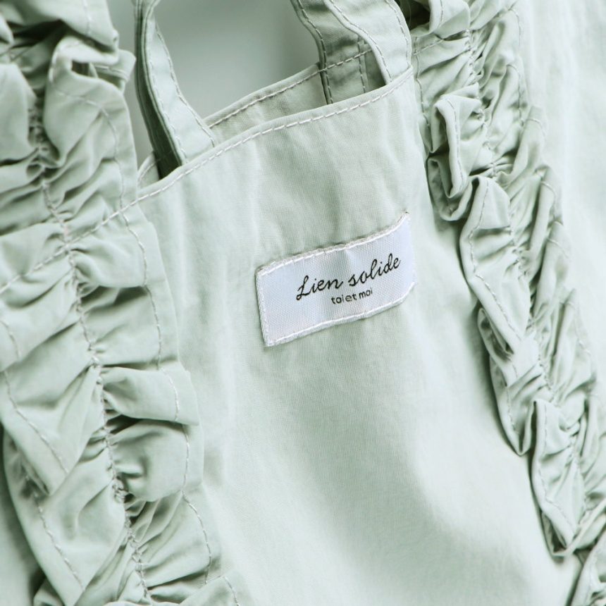 ライトグリーン