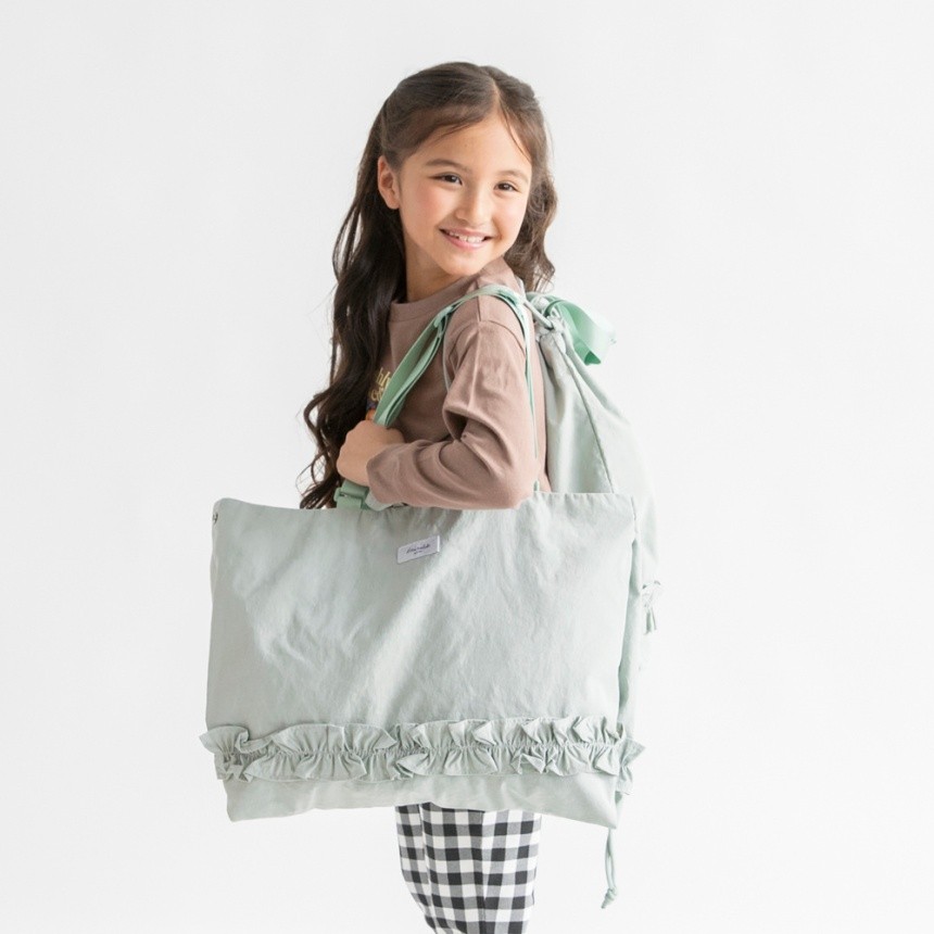 ライトグリーン