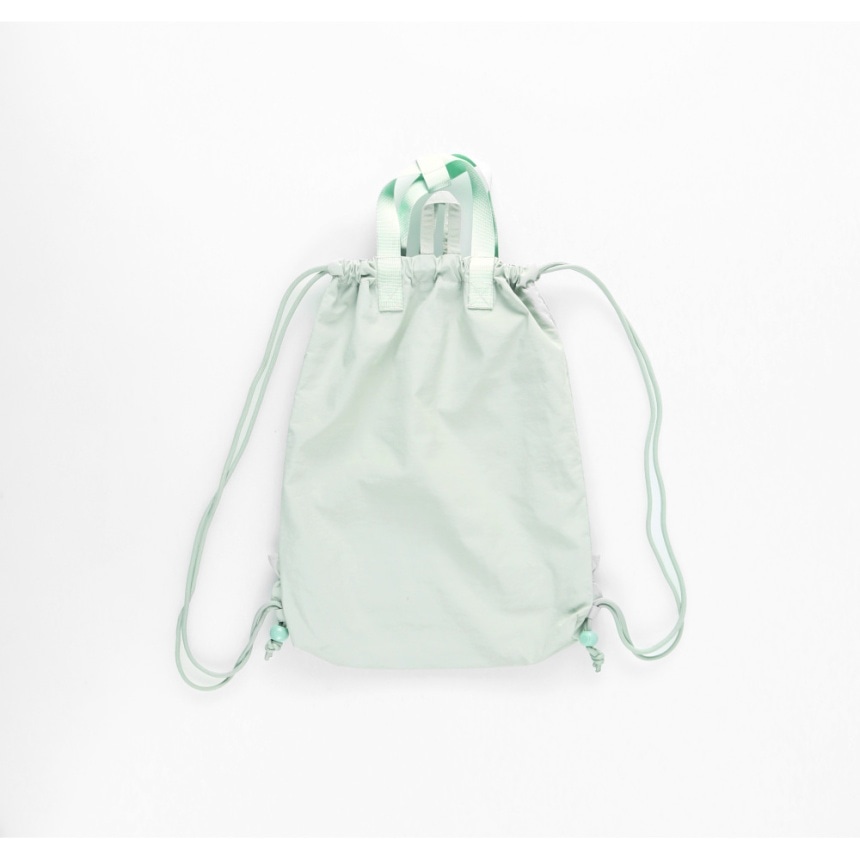 ライトグリーン