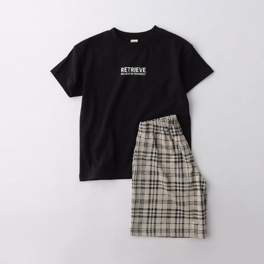 チャコールグレー